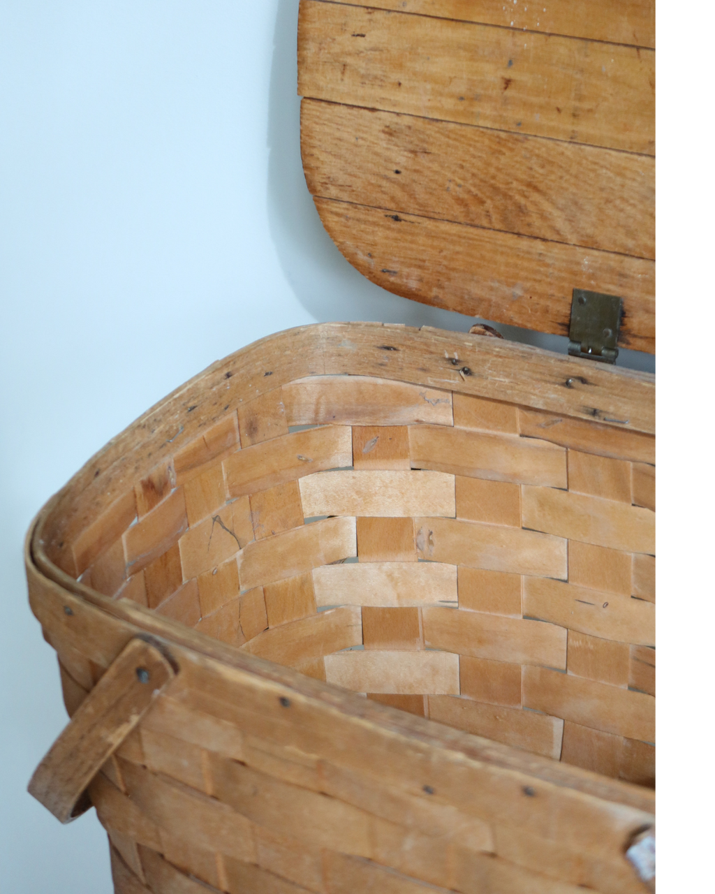 Theo Basket with Vintage Honey Patina