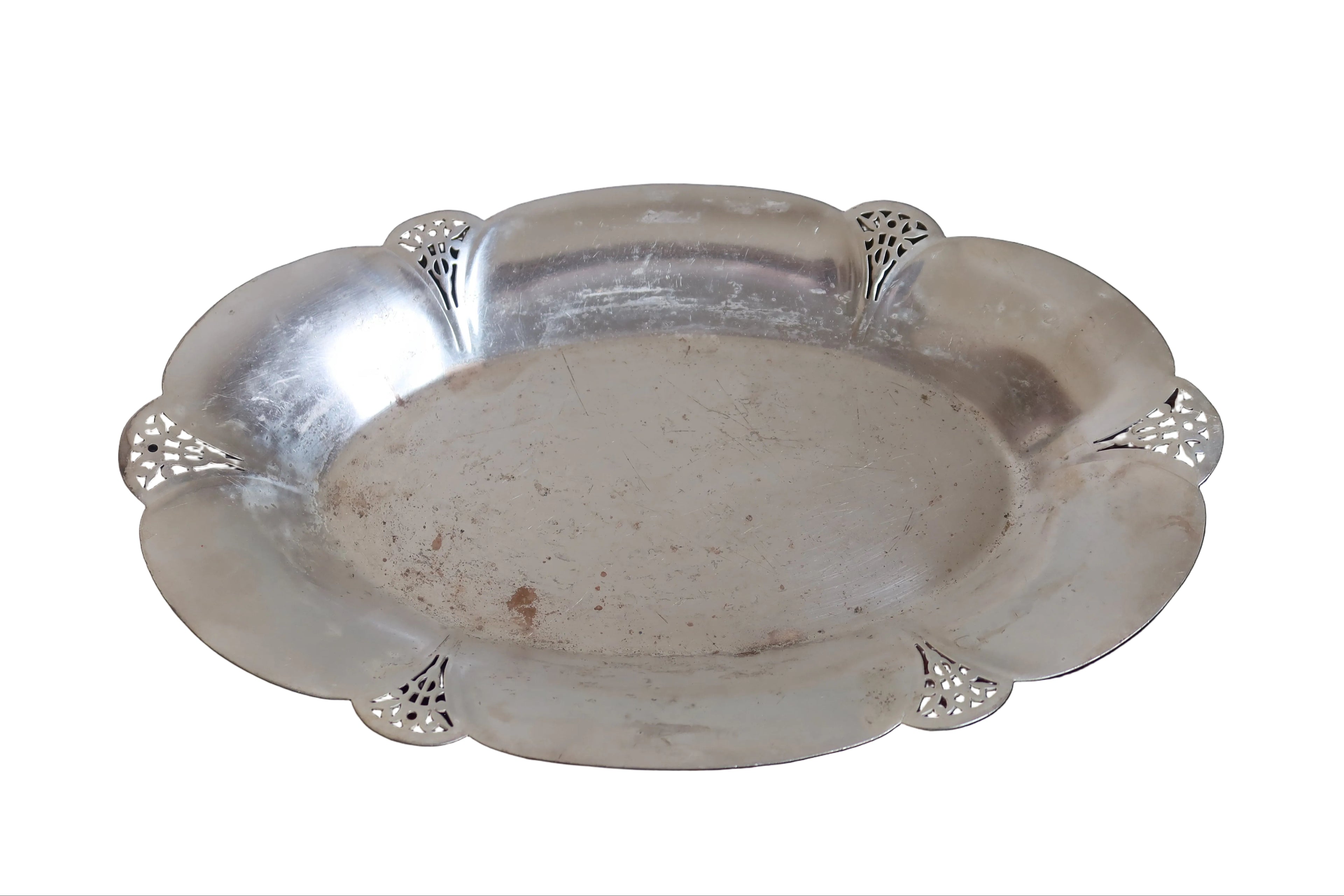 William Rogers scalloped bread plate (1825-1841)