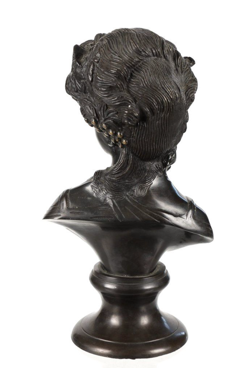 Parisian Early Antique Bronze Sculpture
