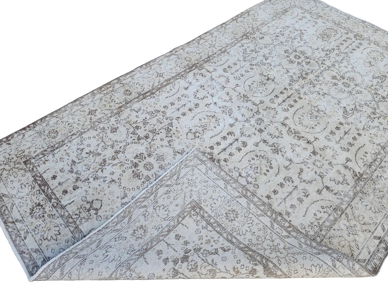 Coraline Vintage Turkish Rug - 5.6' x 9.25'