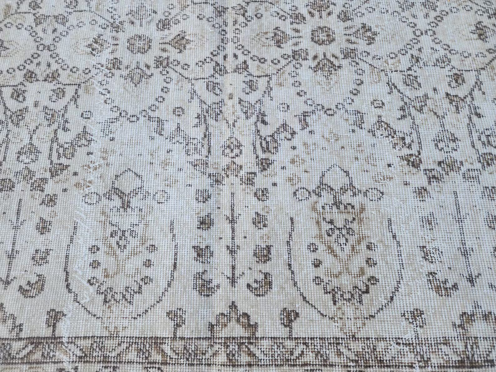 Coraline Vintage Turkish Rug - 5.6' x 9.25'